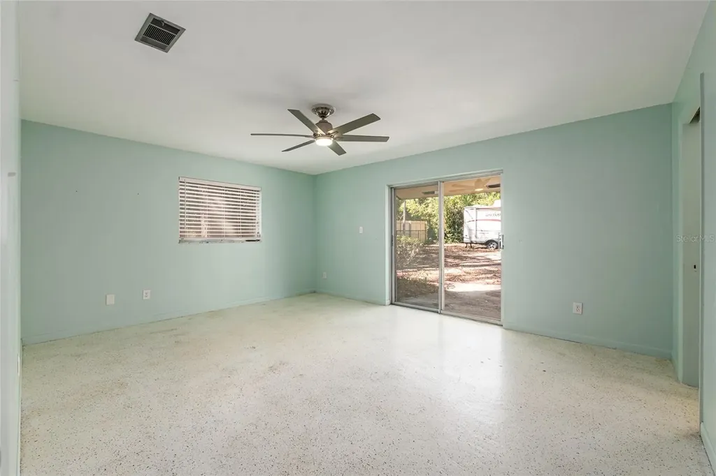 2814 NW 13th Court Gainesville FL 32605