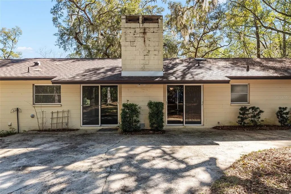 2814 NW 13th Court Gainesville FL 32605