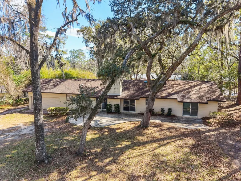 2814 NW 13th Court Gainesville FL 32605