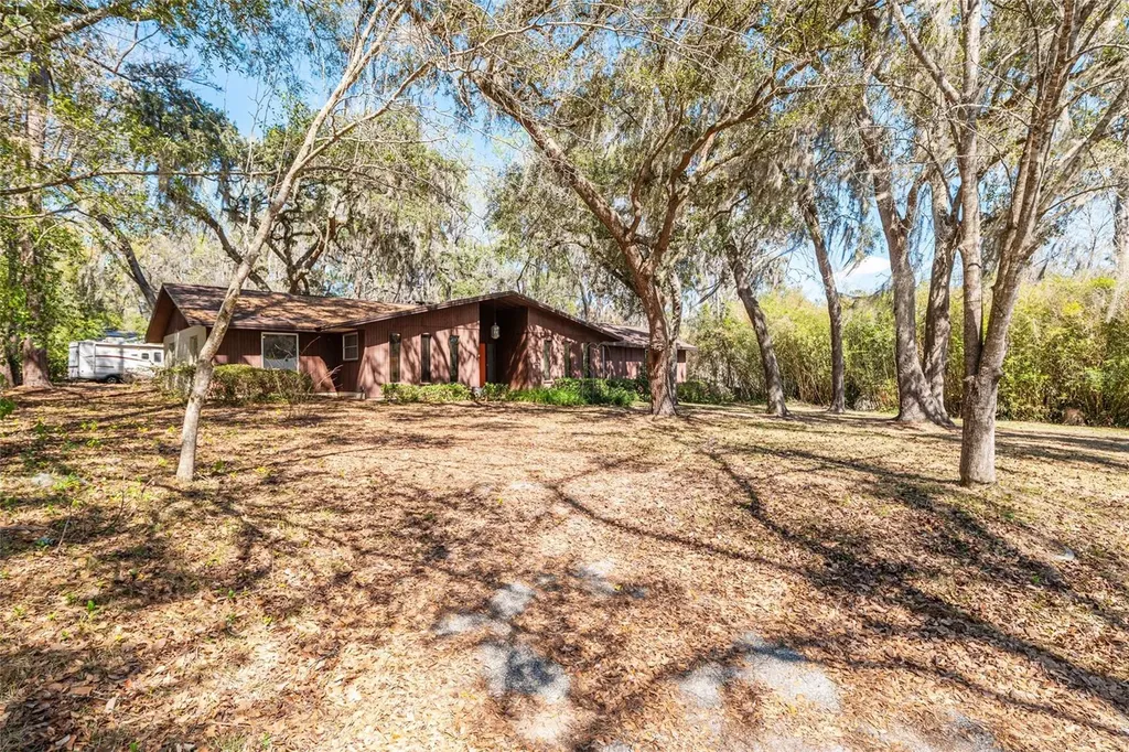 2814 NW 13th Court Gainesville FL 32605