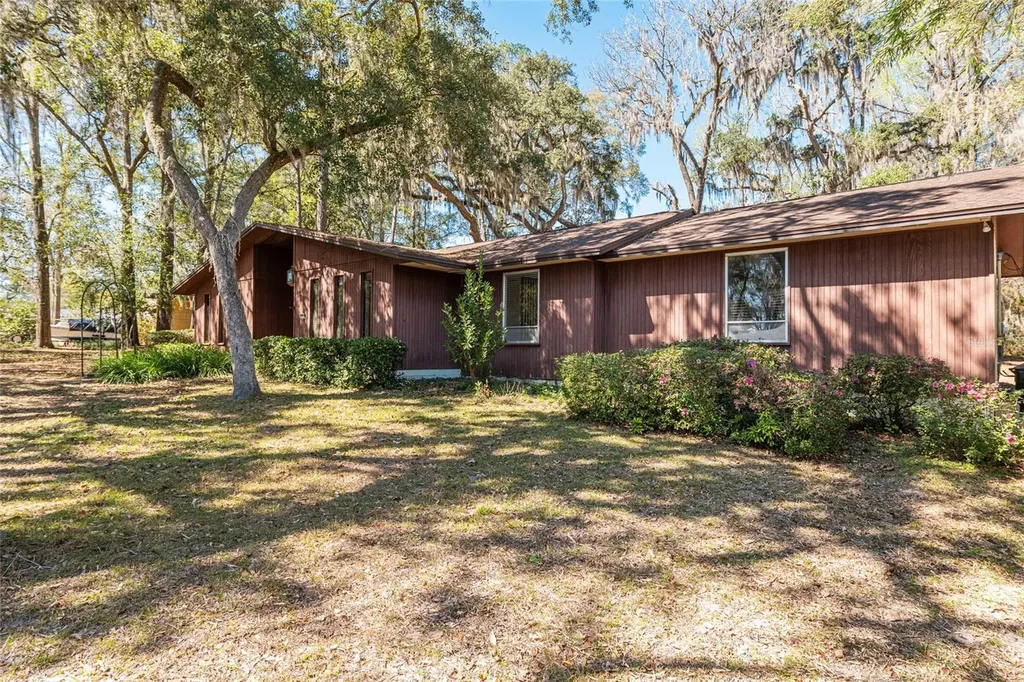 2814 NW 13th Court Gainesville FL 32605