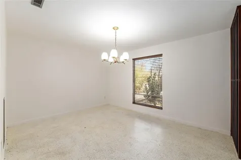 2814 NW 13th Court Gainesville FL 32605