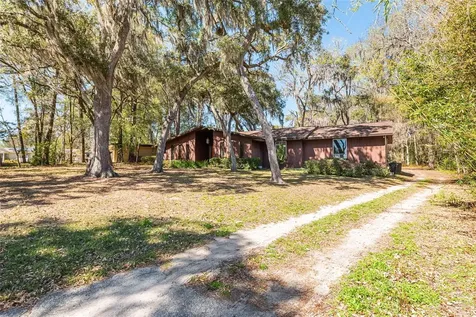 2814 NW 13th Court Gainesville FL 32605