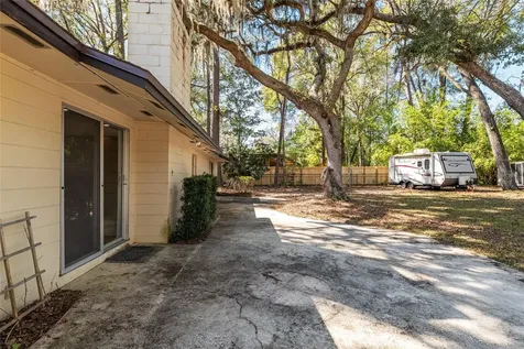 2814 NW 13th Court Gainesville FL 32605