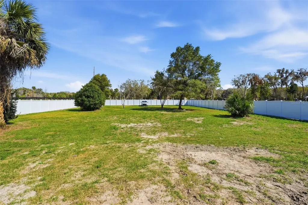 195 Frederick Street N Pierson FL 32180
