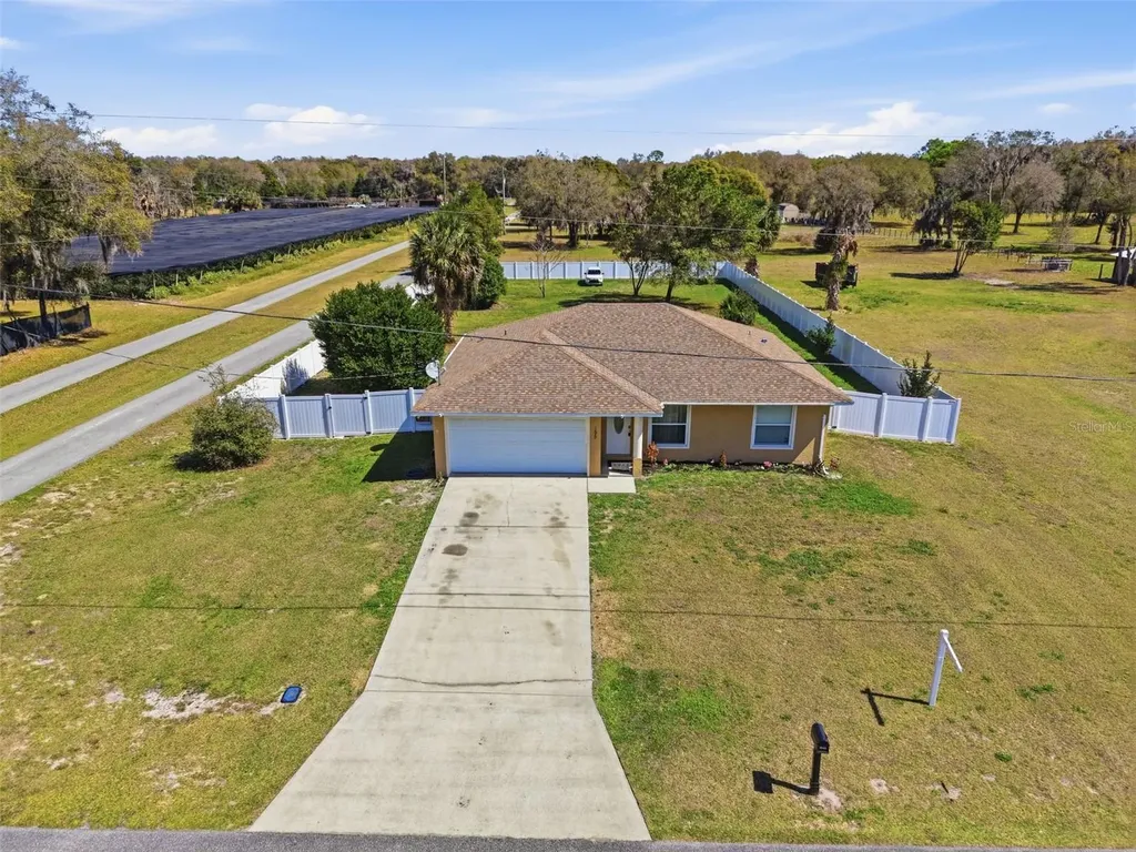195 Frederick Street N Pierson FL 32180