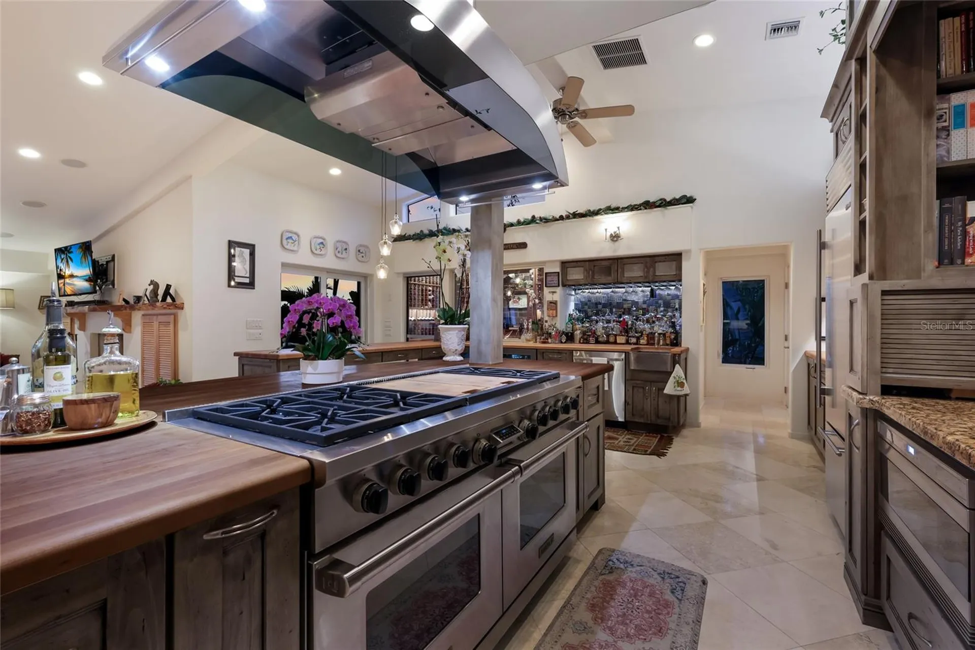 608 87th Street Court NW Bradenton FL 34209
