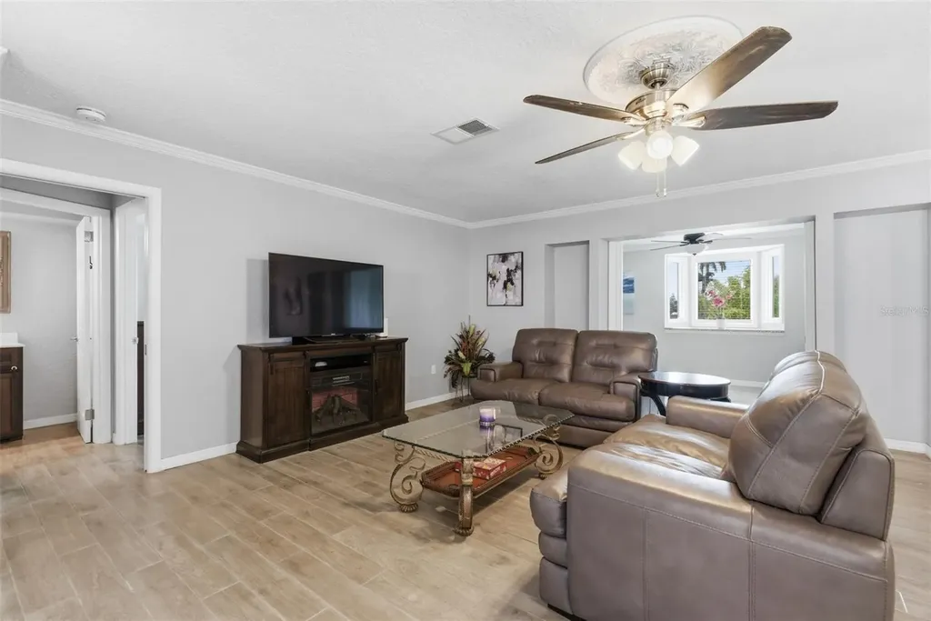 4240 Shamrock Drive Venice FL 34293