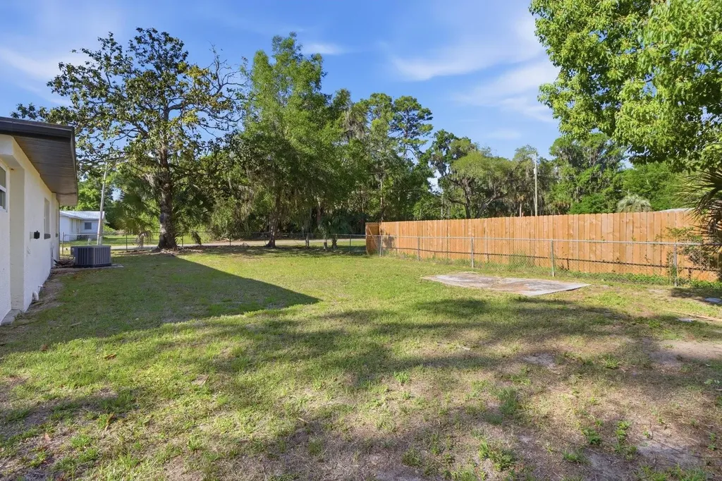 1304 NE 5th Avenue Crystal River FL 34428