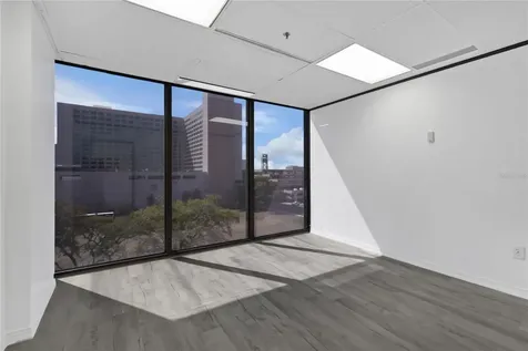 233 E Bay Street Jacksonville FL 32202