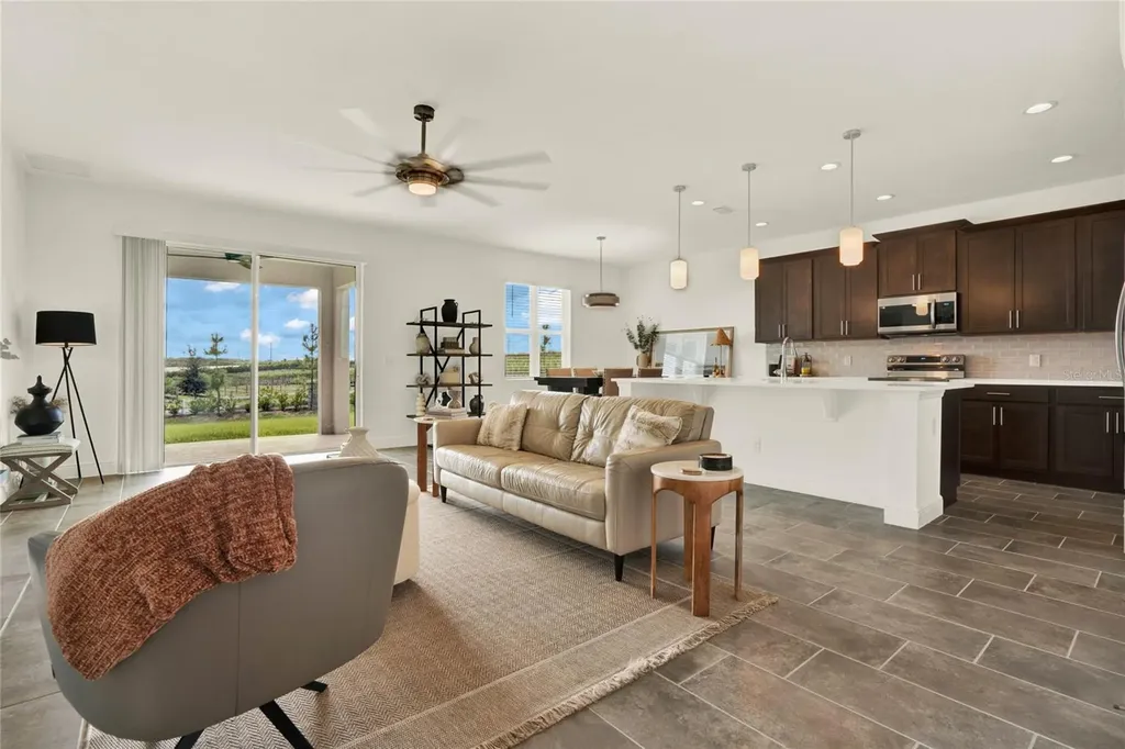 7193 Dilly Lake Avenue Groveland FL 34736