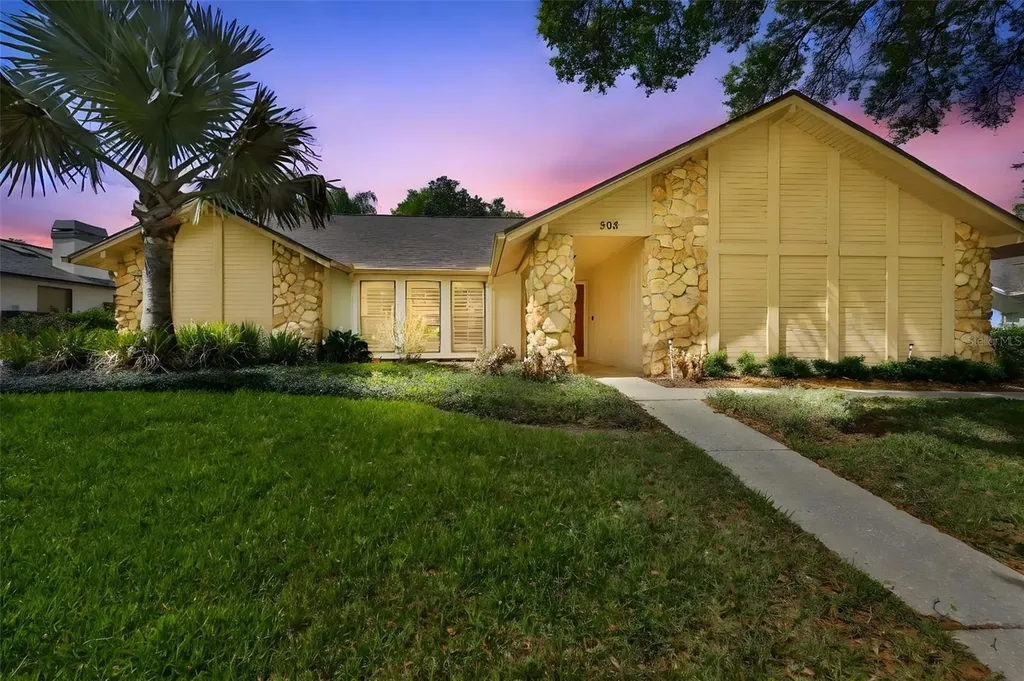 508 Running Horse Road Seffner FL 33584