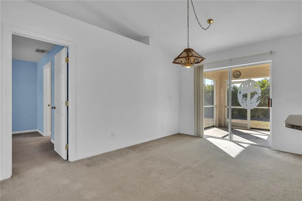 916 NE 4th Place Cape Coral FL 33909
