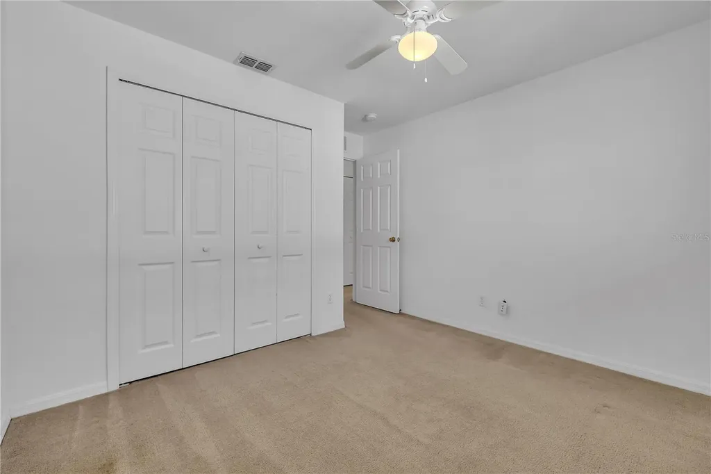 916 NE 4th Place Cape Coral FL 33909