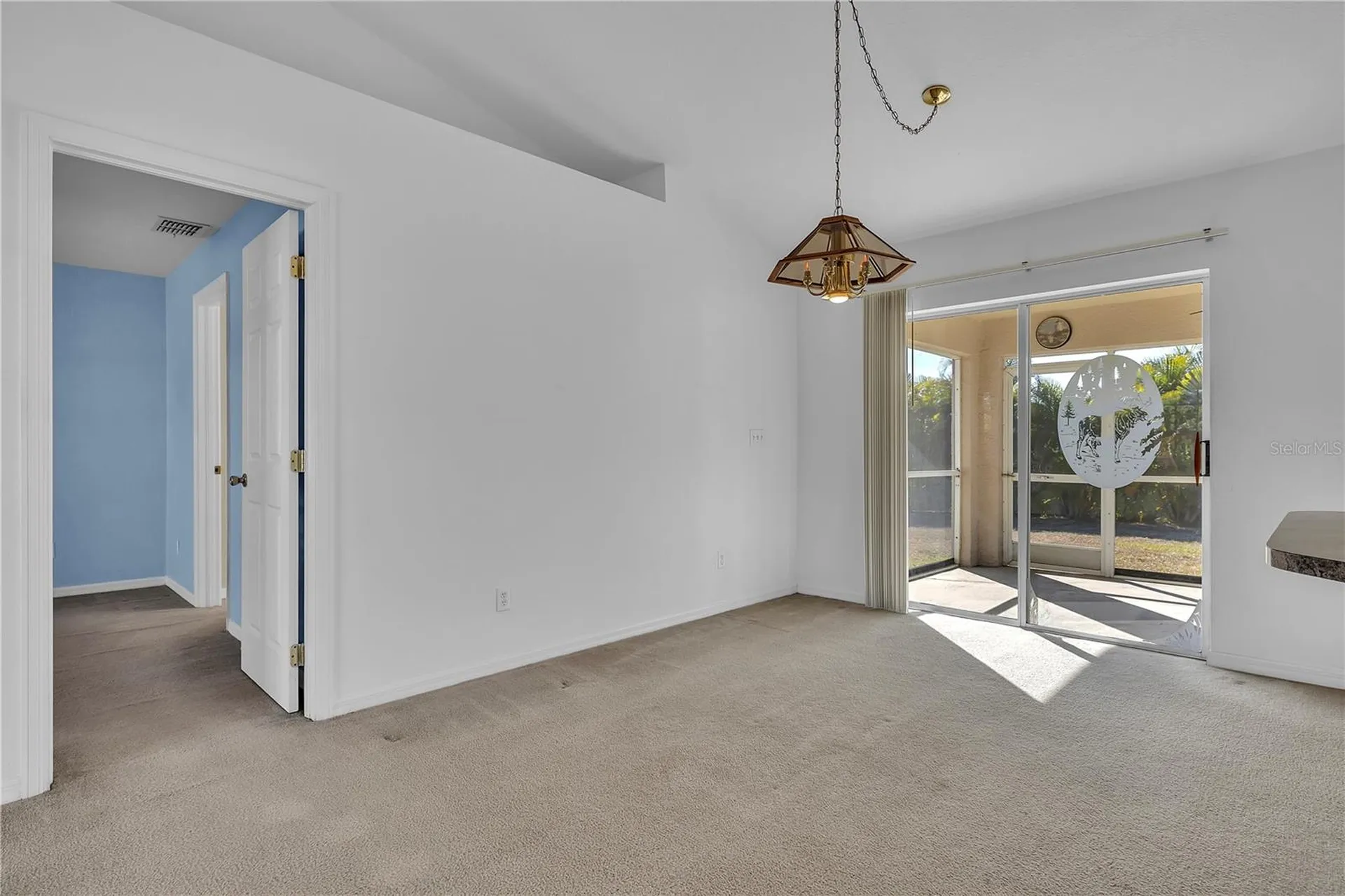 916 NE 4th Place Cape Coral FL 33909