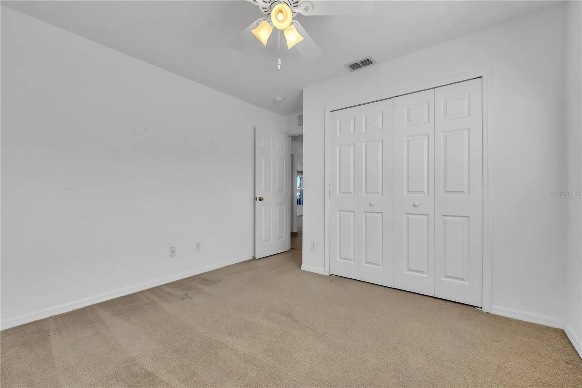 916 NE 4th Place Cape Coral FL 33909