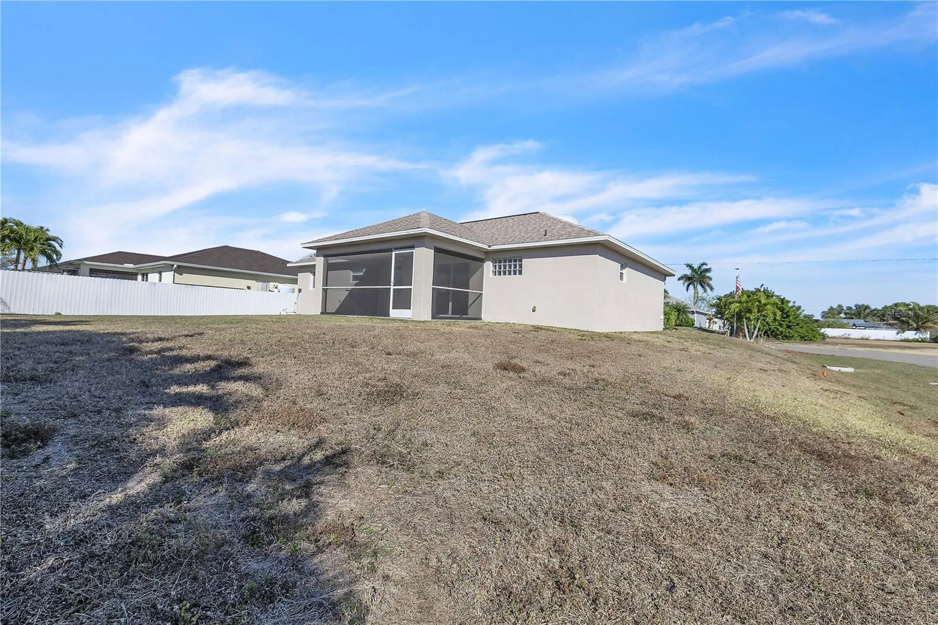 916 NE 4th Place Cape Coral FL 33909