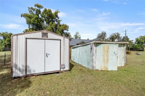 7018 SE 222nd Street Hawthorne FL 32640