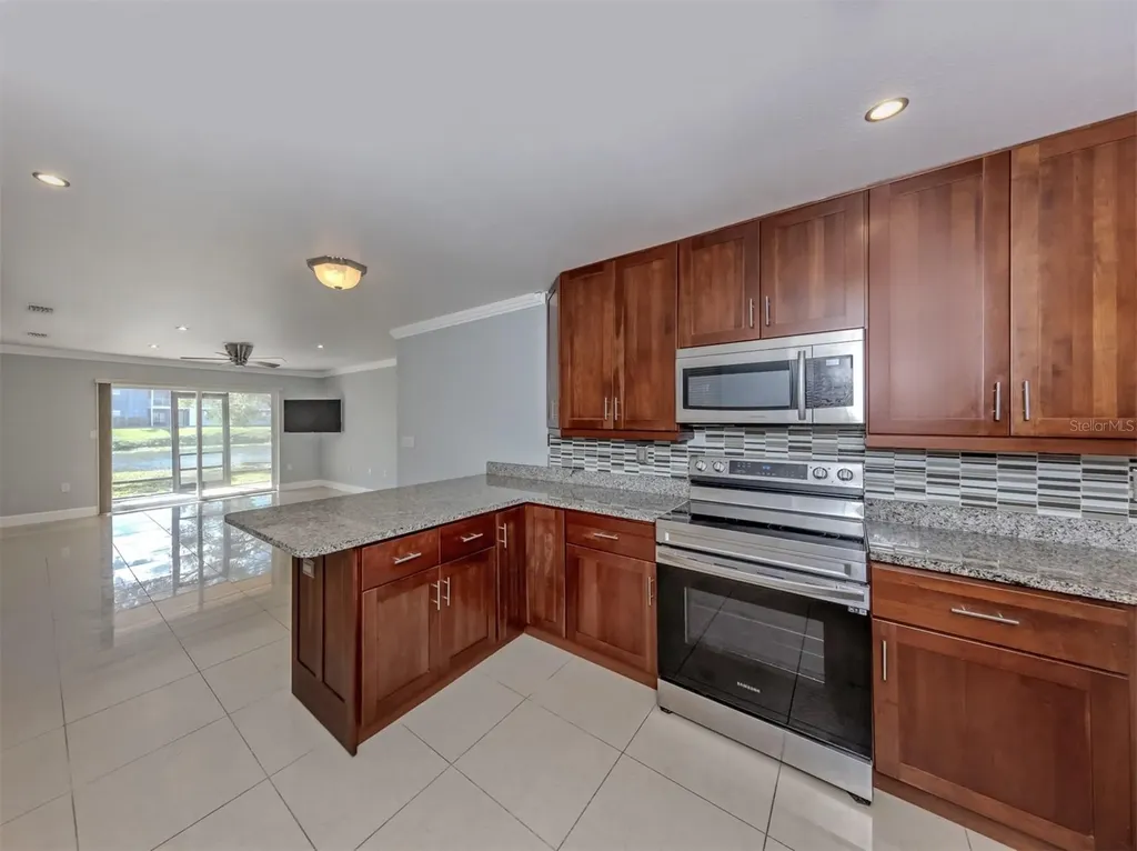 2616 Hidden Lake Drive N Sarasota FL 34237
