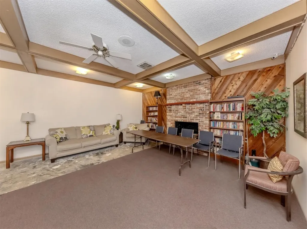 2616 Hidden Lake Drive N Sarasota FL 34237