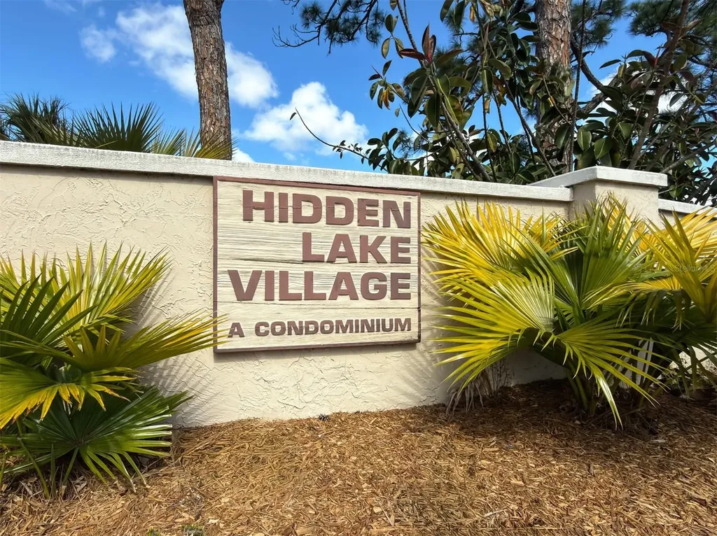 2616 Hidden Lake Drive N Sarasota FL 34237