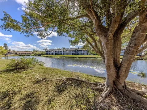 2616 Hidden Lake Drive N Sarasota FL 34237