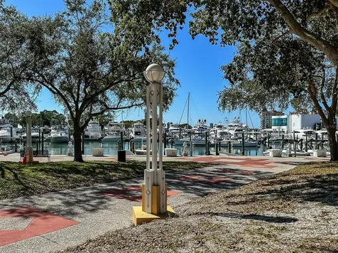 2616 Hidden Lake Drive N Sarasota FL 34237