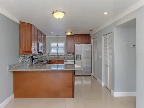 2616 Hidden Lake Drive N Sarasota FL 34237