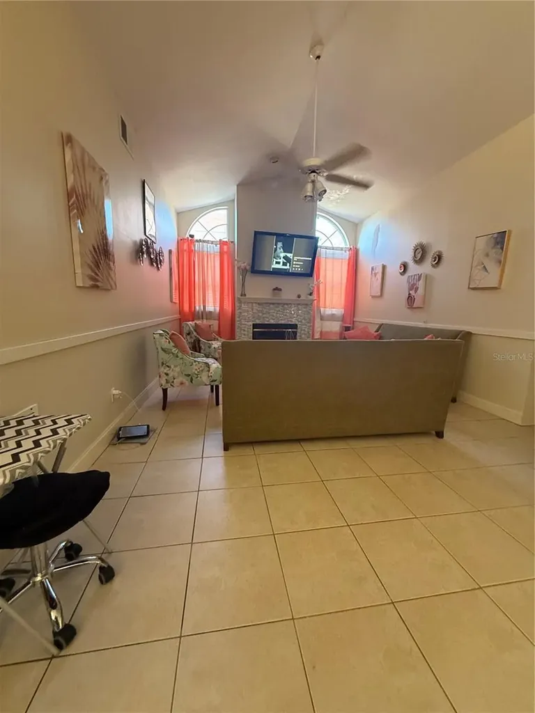 4709 Spaniel Street Orlando FL 32818