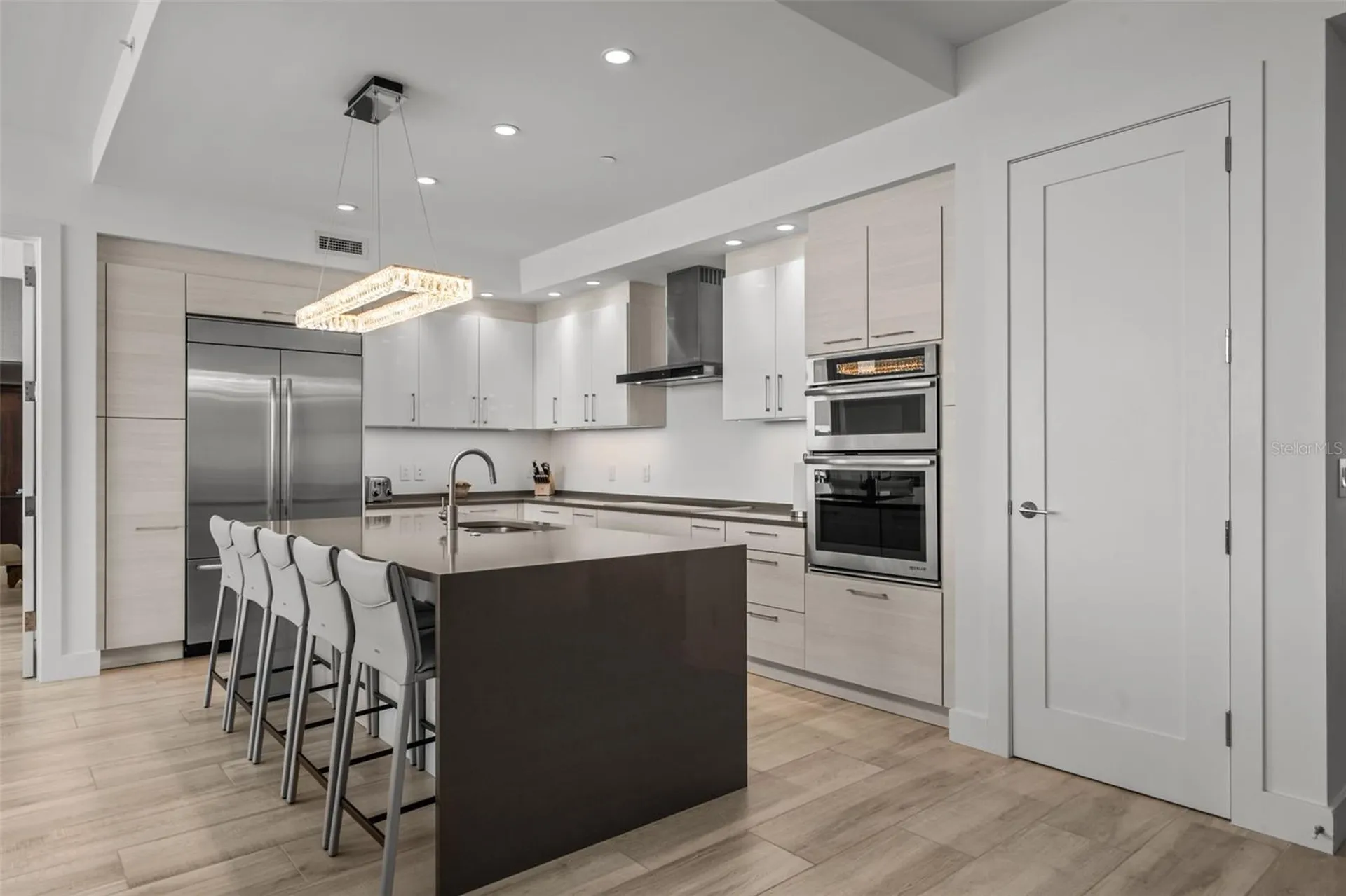 1155 N Gulfstream Avenue Sarasota FL 34236