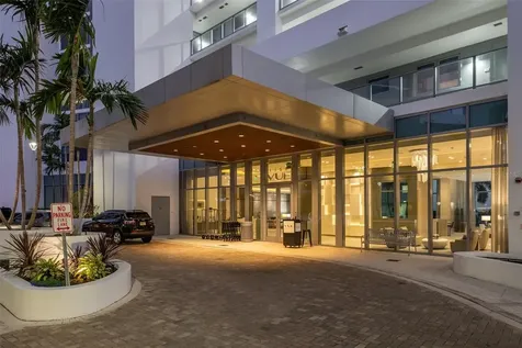 1155 N Gulfstream Avenue Sarasota FL 34236