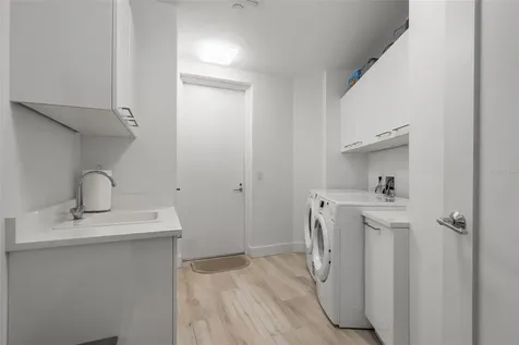 1155 N Gulfstream Avenue Sarasota FL 34236