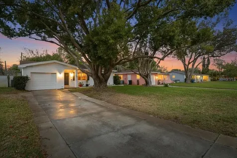 5897 5th Street S St Petersburg FL 33705