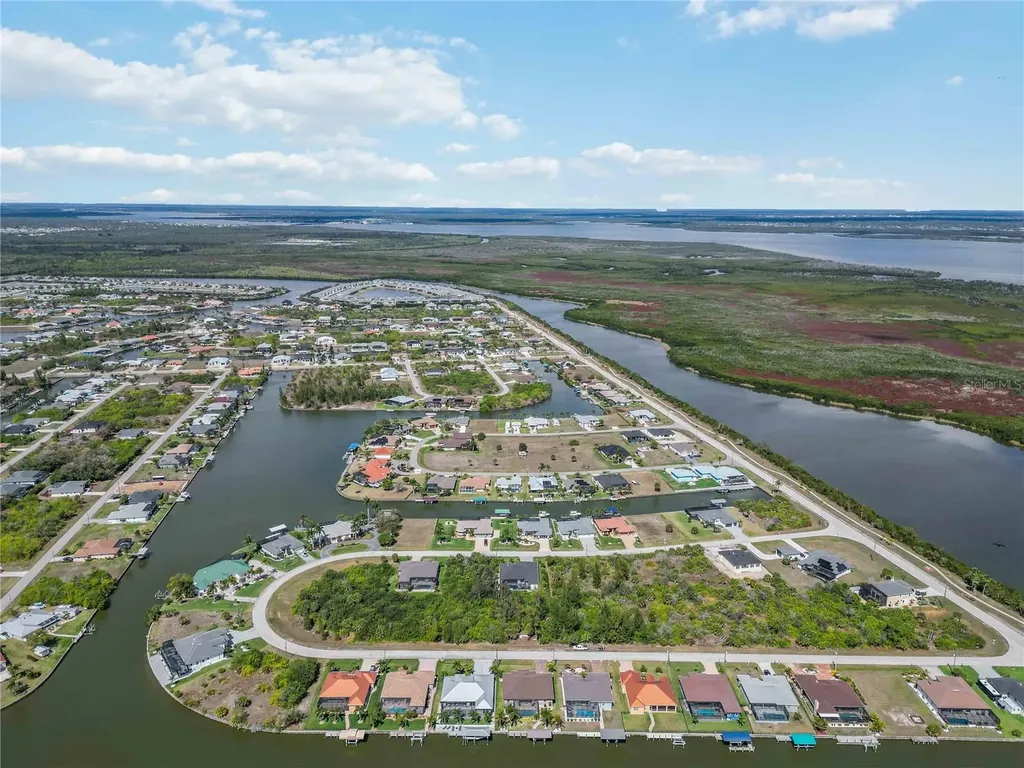 15609 Melport Circle Port Charlotte FL 33981