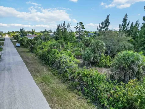 15609 Melport Circle Port Charlotte FL 33981