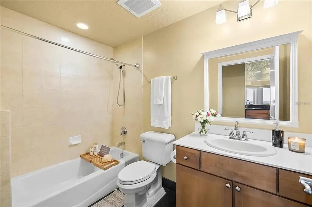 10851 Mangrove Cay Lane NE St Petersburg FL 33716