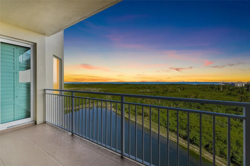 10851 Mangrove Cay Lane NE St Petersburg FL 33716