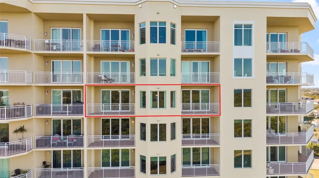10851 Mangrove Cay Lane NE St Petersburg FL 33716
