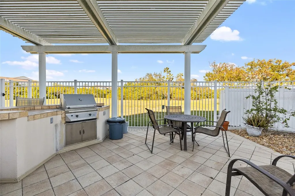 10851 Mangrove Cay Lane NE St Petersburg FL 33716