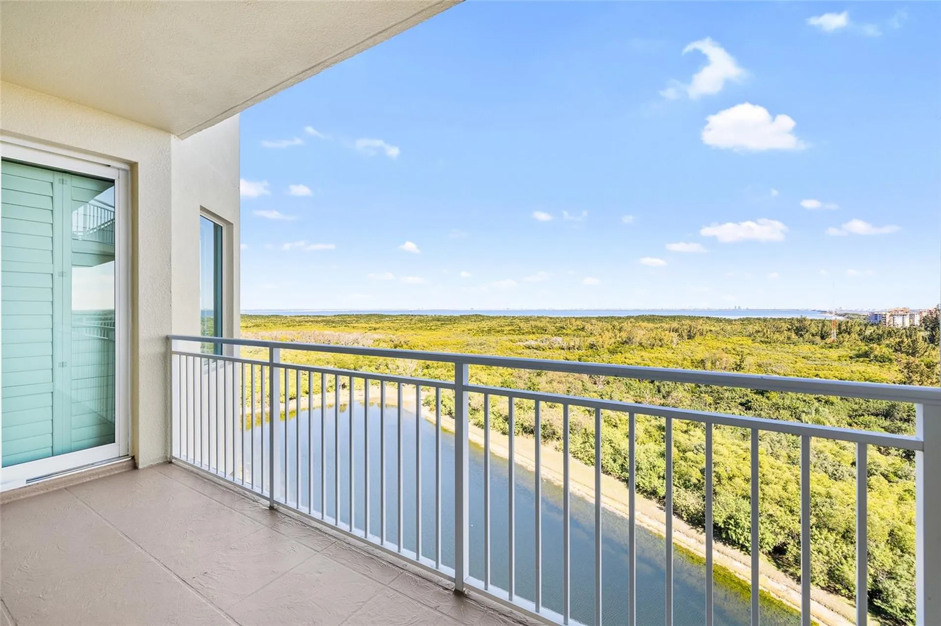 10851 Mangrove Cay Lane NE St Petersburg FL 33716