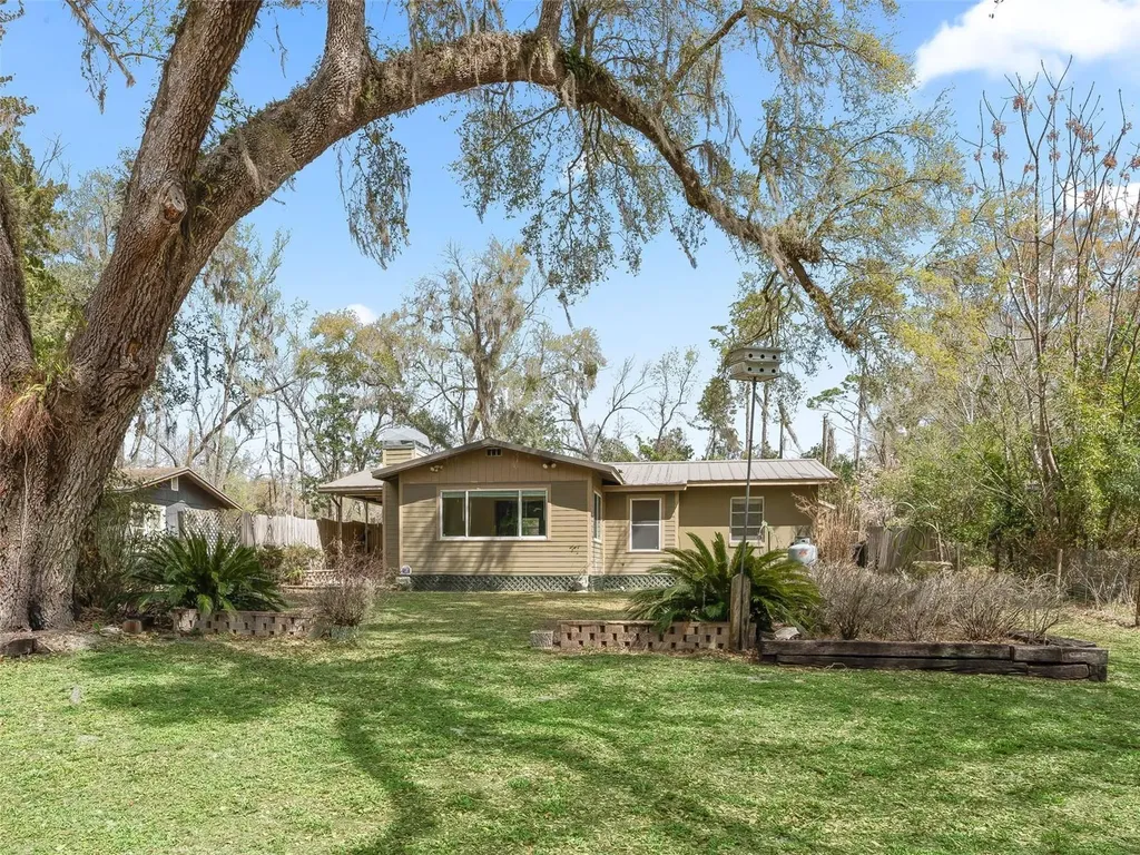 8701 Cr 647 S Bushnell FL 33513