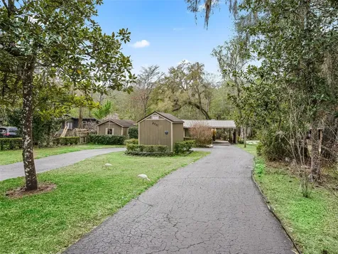 8701 Cr 647 S Bushnell FL 33513