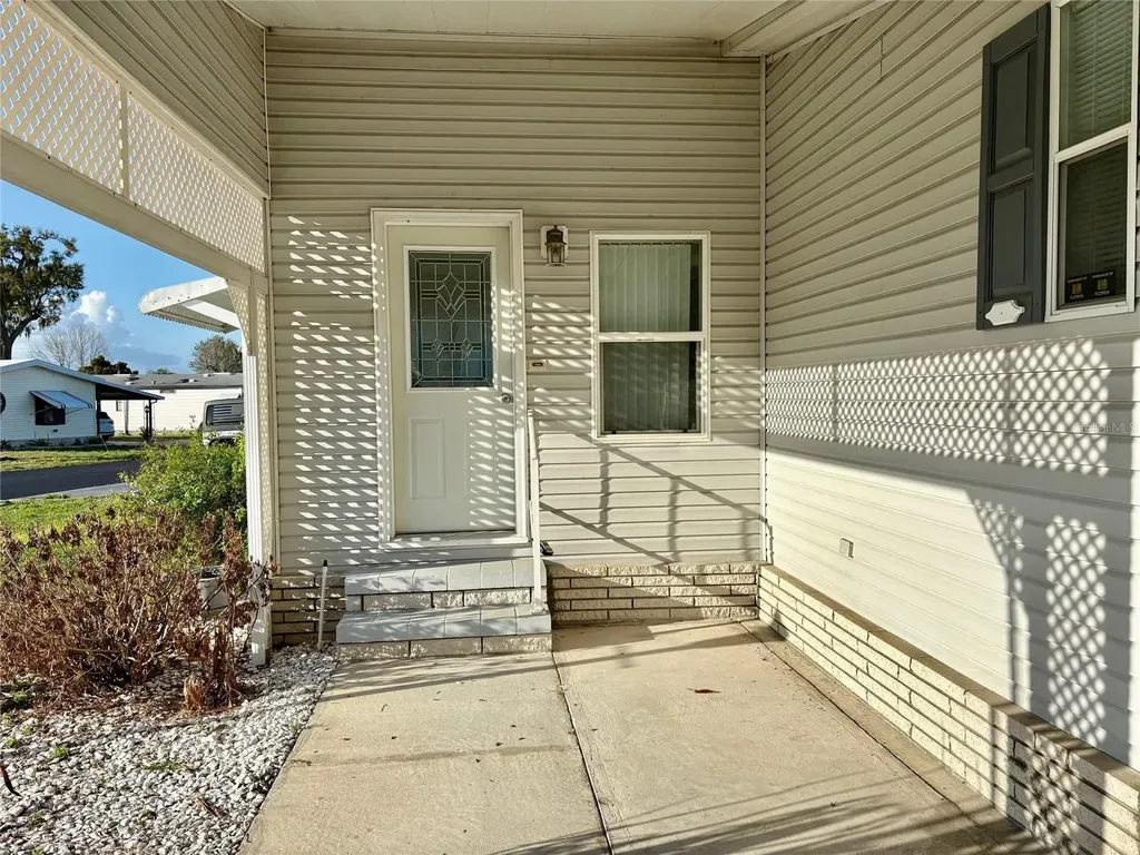 6133 Grand Oaks Drive SE Winter Haven FL 33884