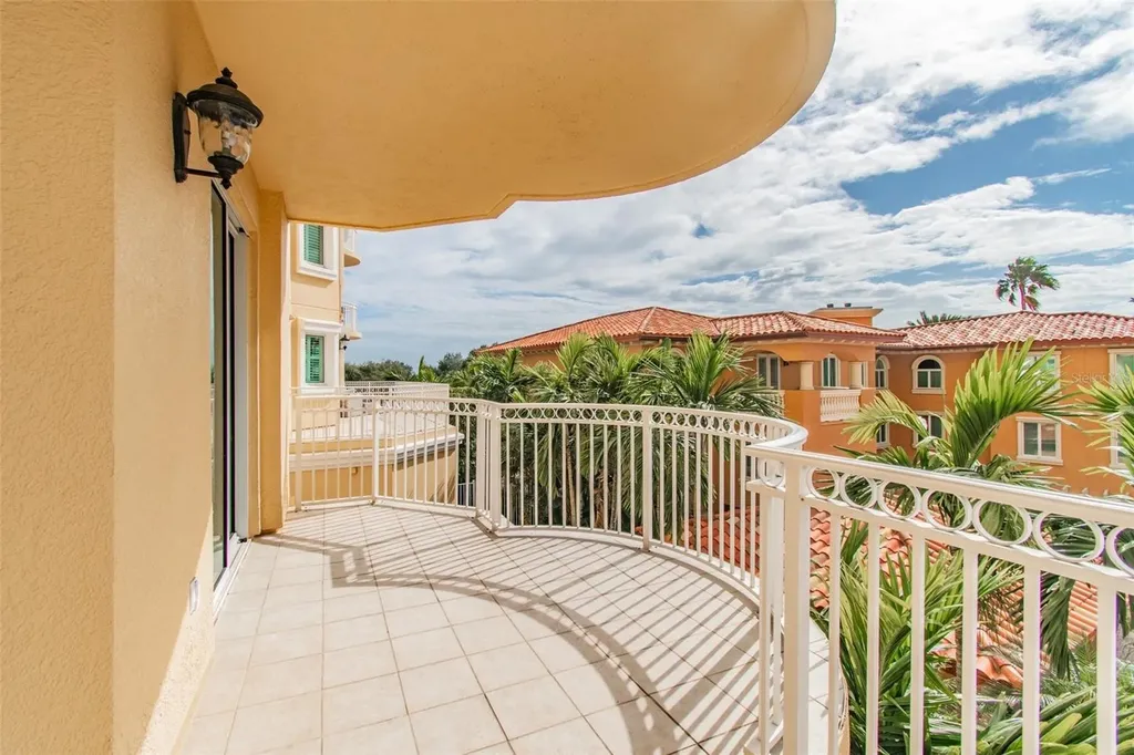 St Petersburg FL 33701