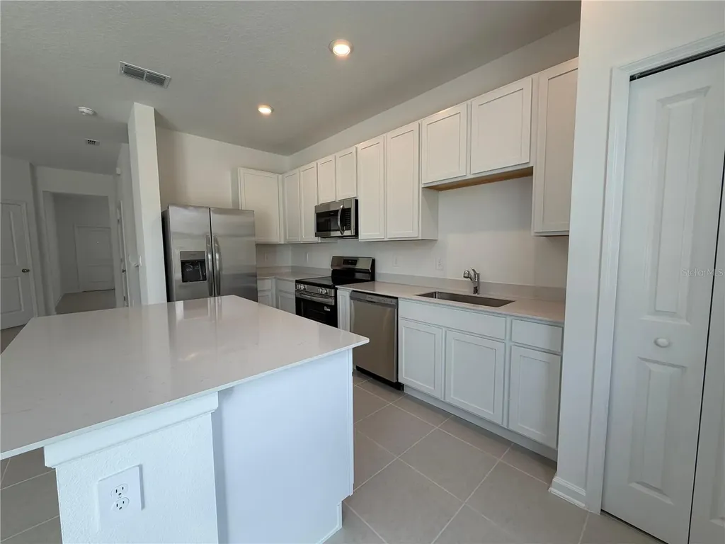 2799 Skyline Loop Kissimmee FL 34758