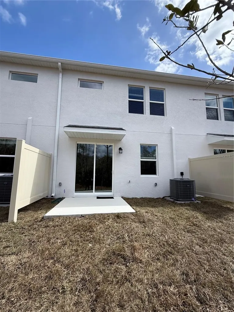 2799 Skyline Loop Kissimmee FL 34758