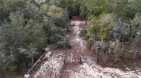 237 Highland Drive Hawthorne FL 32640
