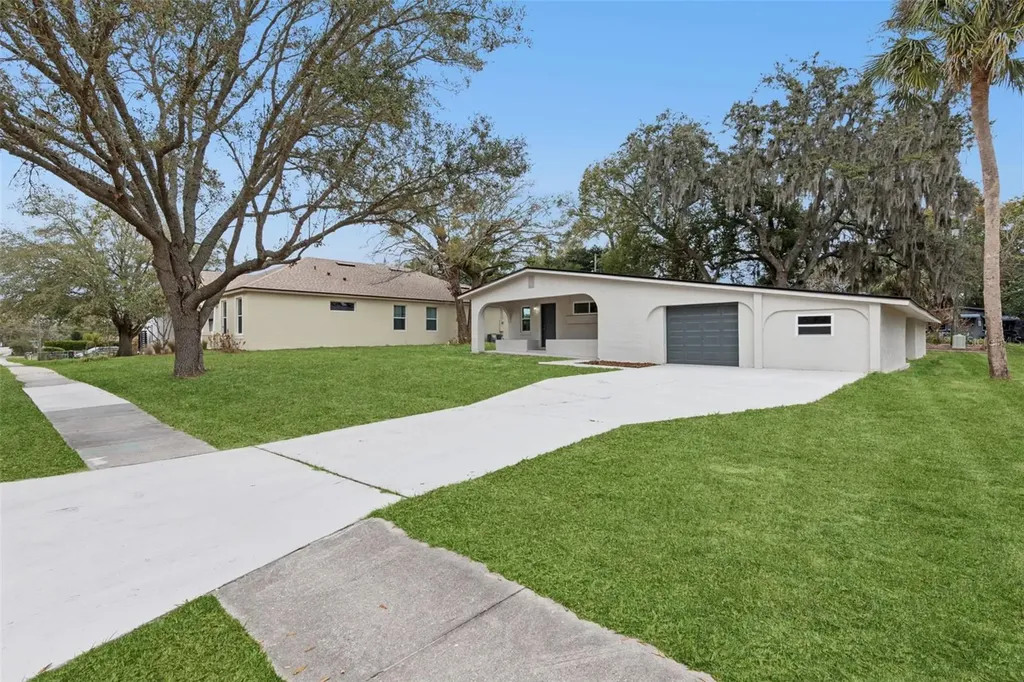1375 Lake Drive Casselberry FL 32707