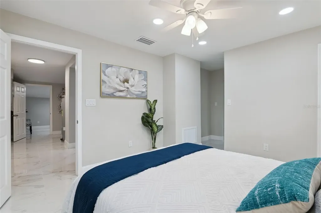 1375 Lake Drive Casselberry FL 32707