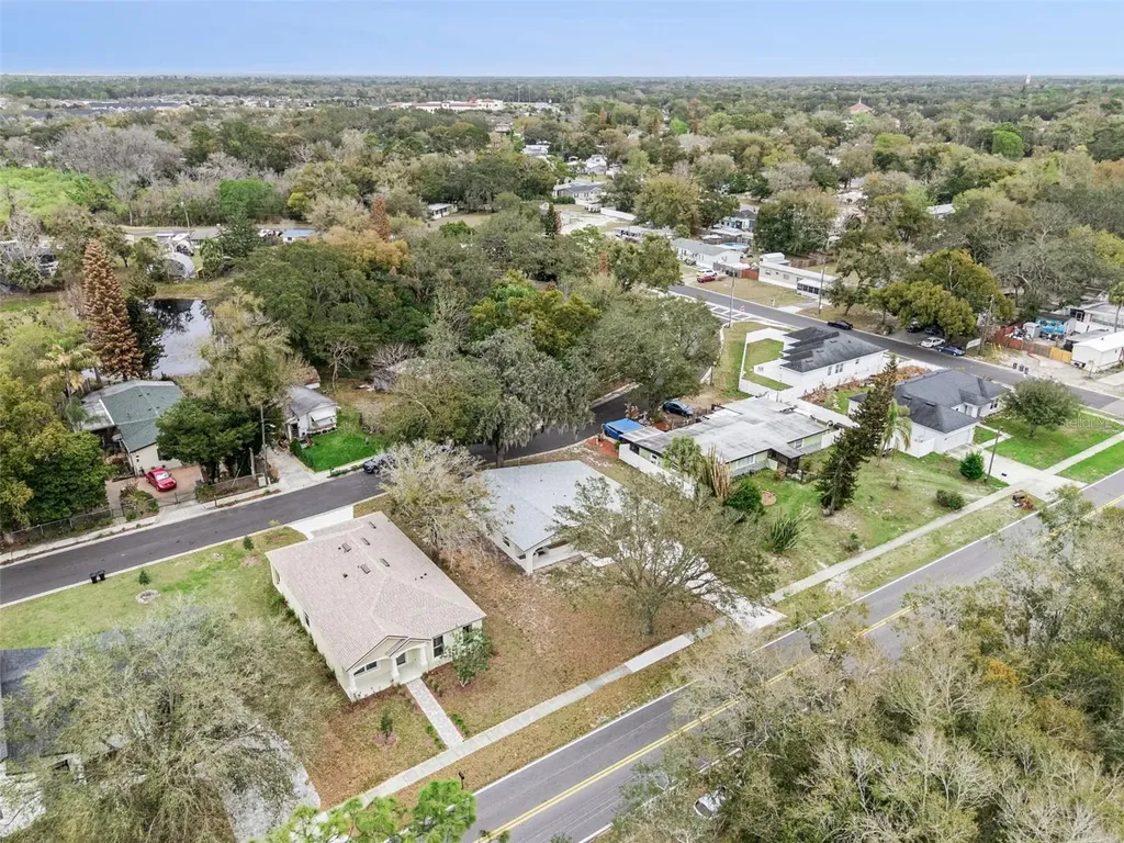 1375 Lake Drive Casselberry FL 32707